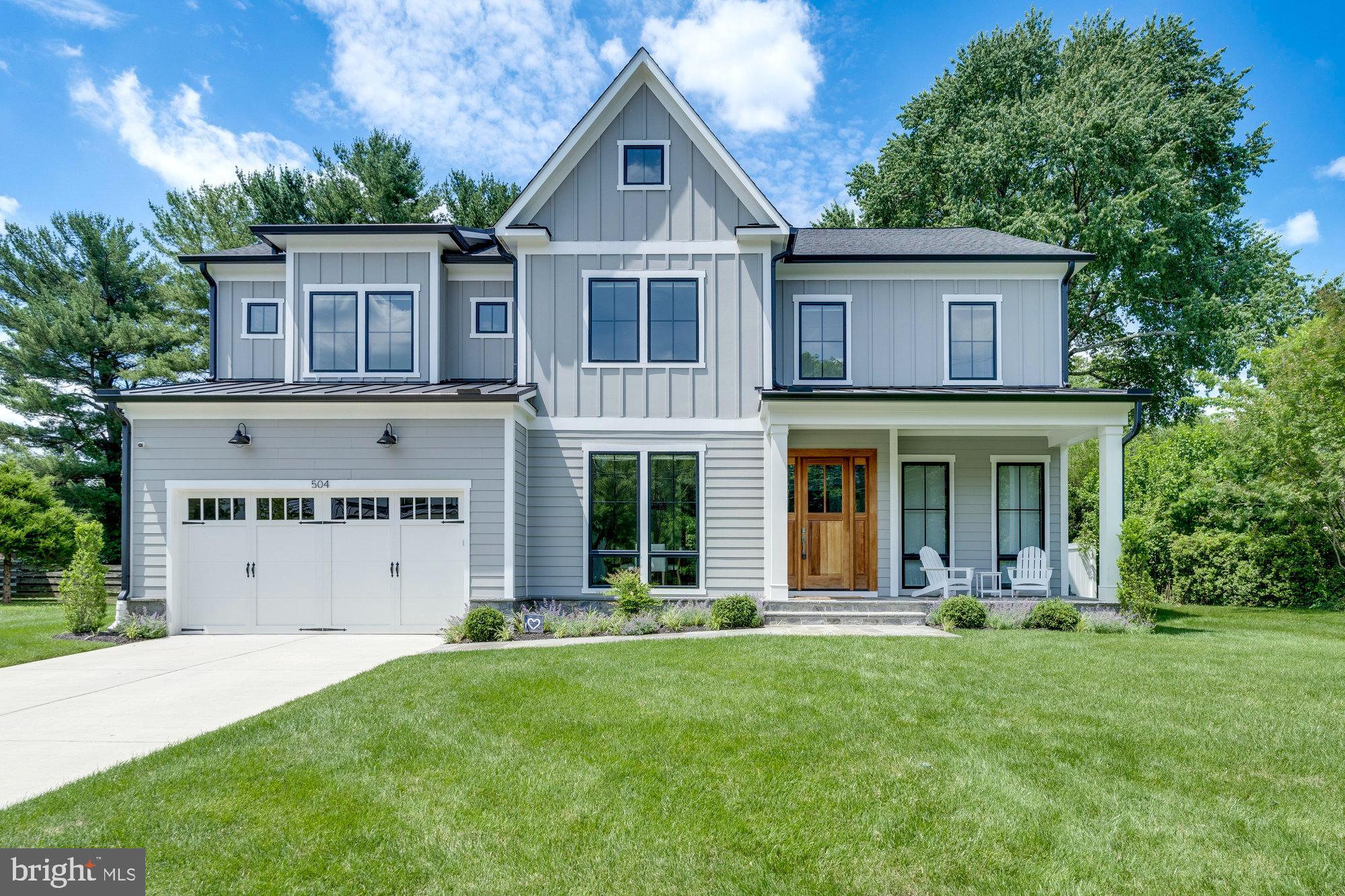 TOWN AND COUNTRY GARDENS - Residential