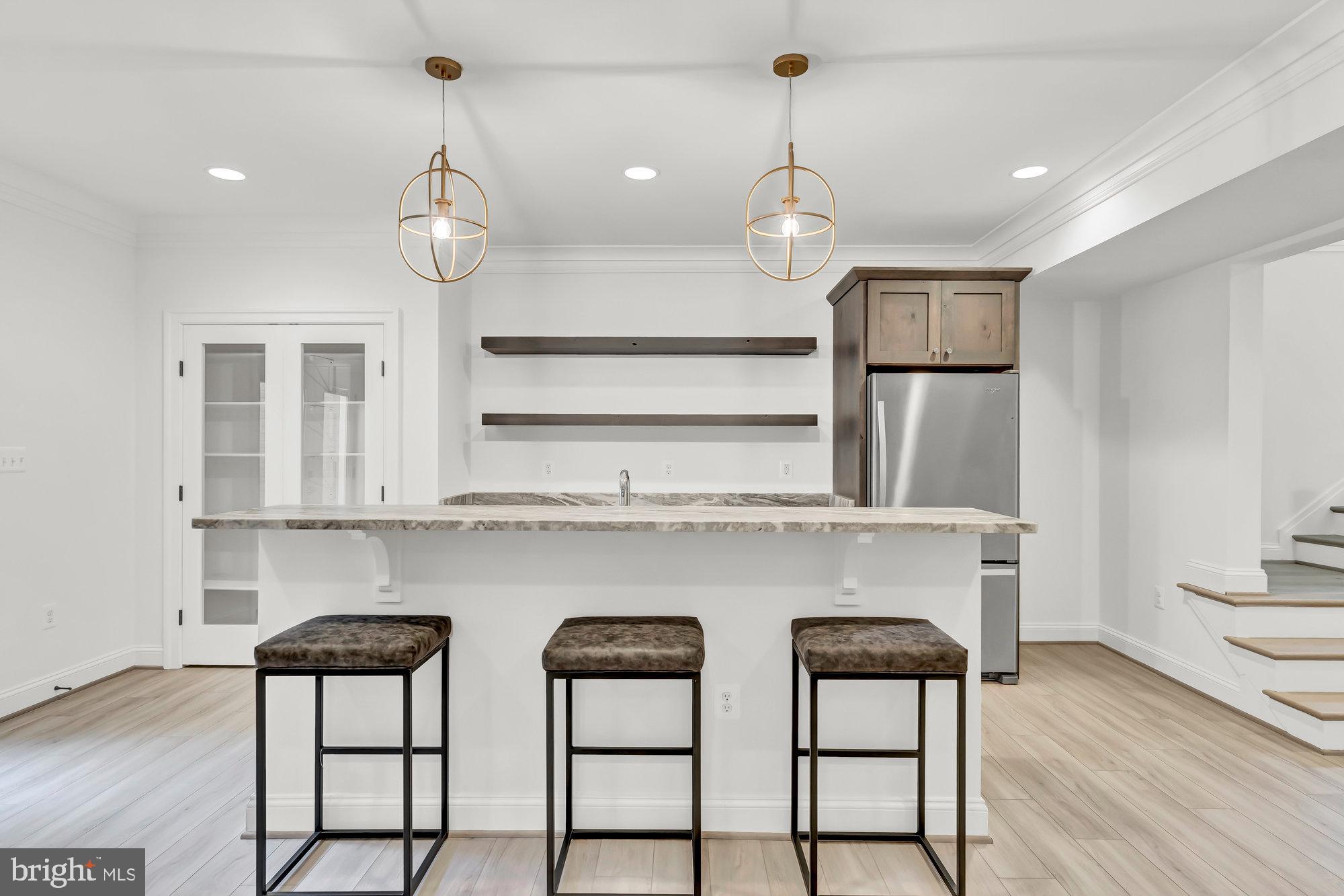 TOWN AND COUNTRY GARDENS - Residential