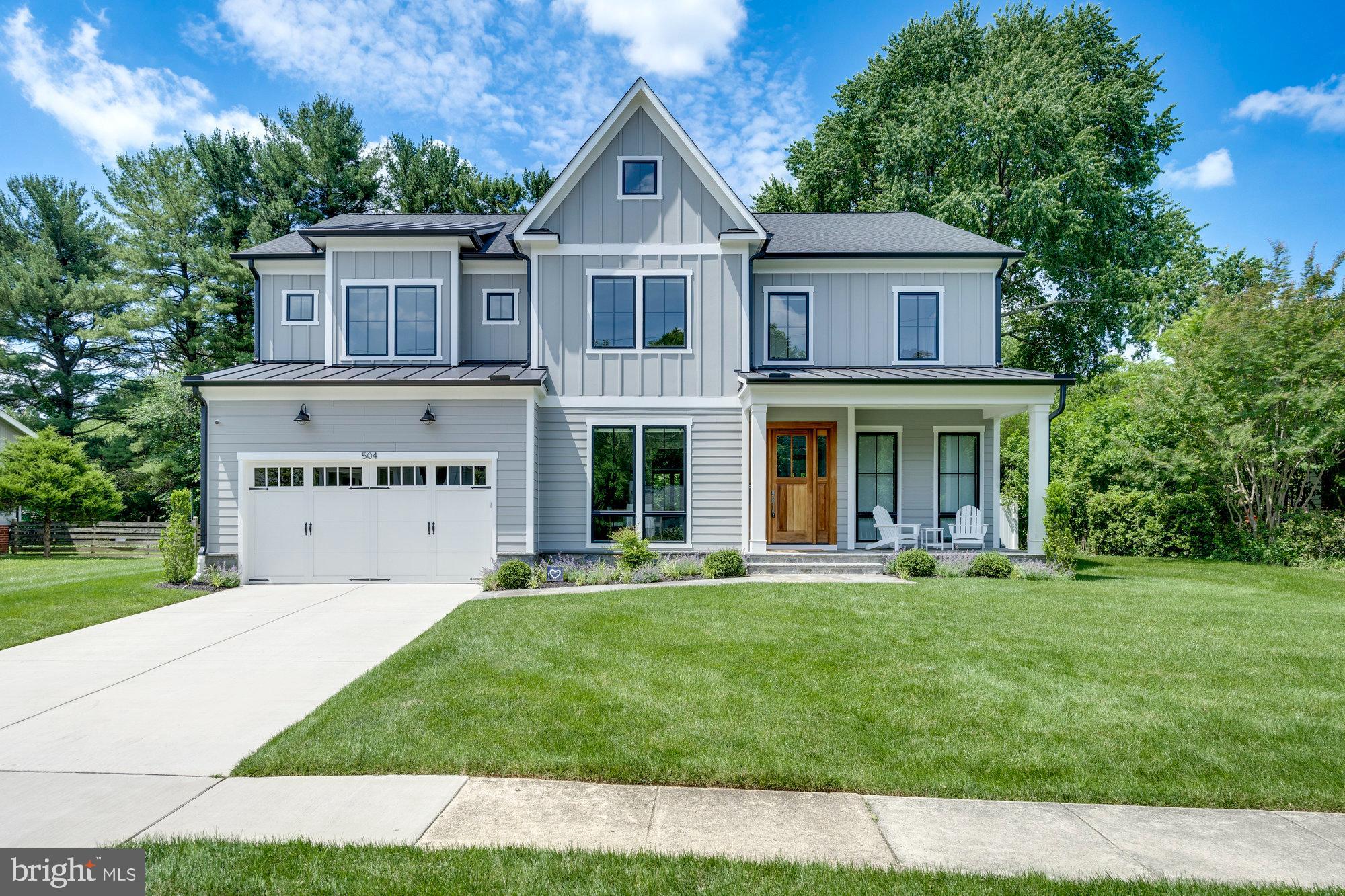 TOWN AND COUNTRY GARDENS - Residential