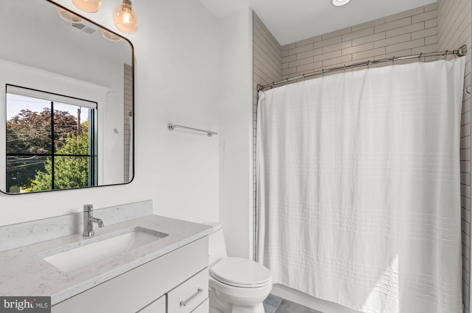 TOWN AND COUNTRY GARDENS - Residential