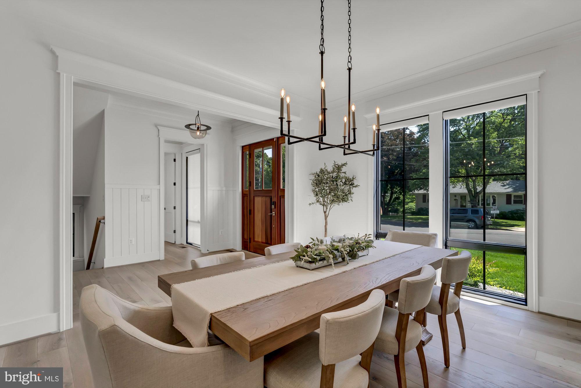 TOWN AND COUNTRY GARDENS - Residential