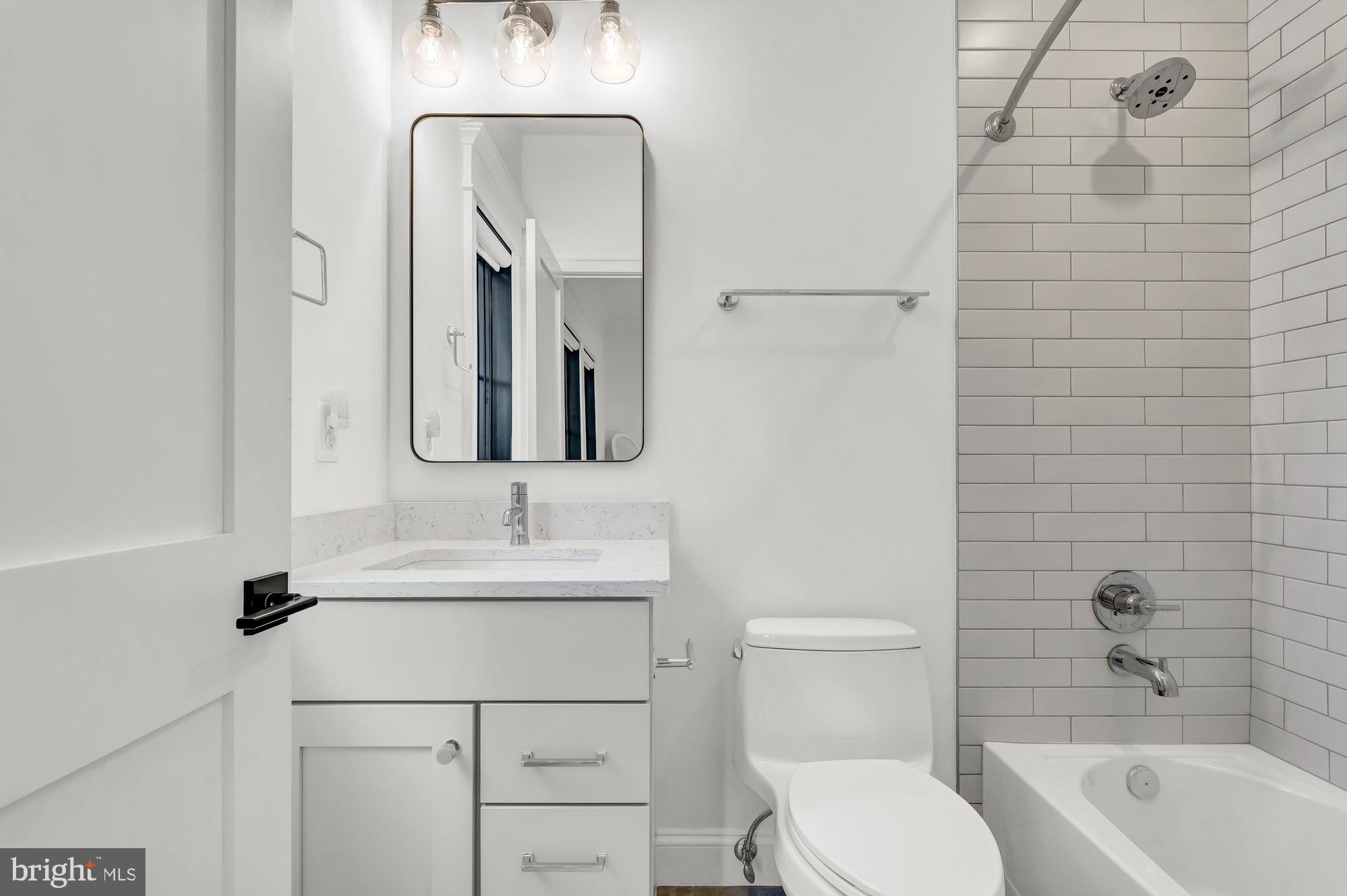 TOWN AND COUNTRY GARDENS - Residential