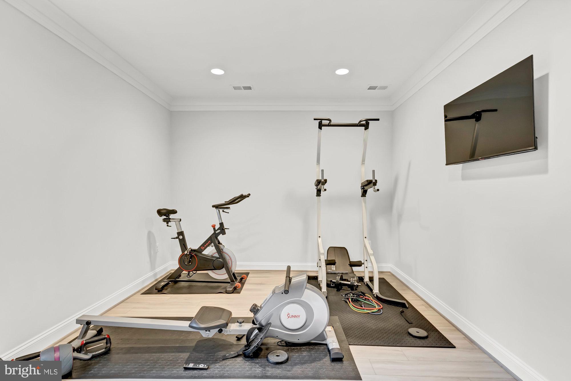 TOWN AND COUNTRY GARDENS - Residential