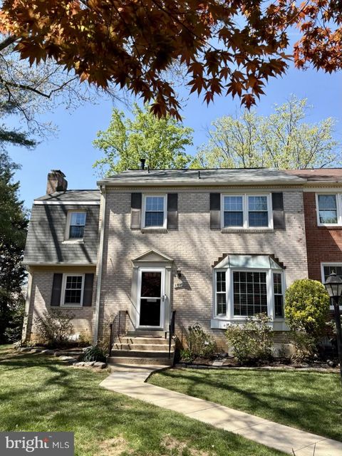 1846 GOLF VIEW COURT RESTON VA 20190