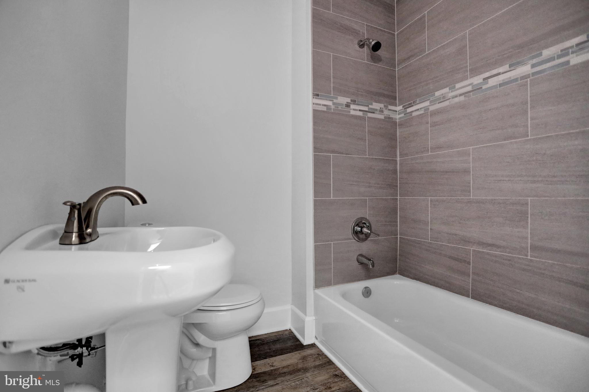 FRANKLINTOWN ROAD - Residential Lease