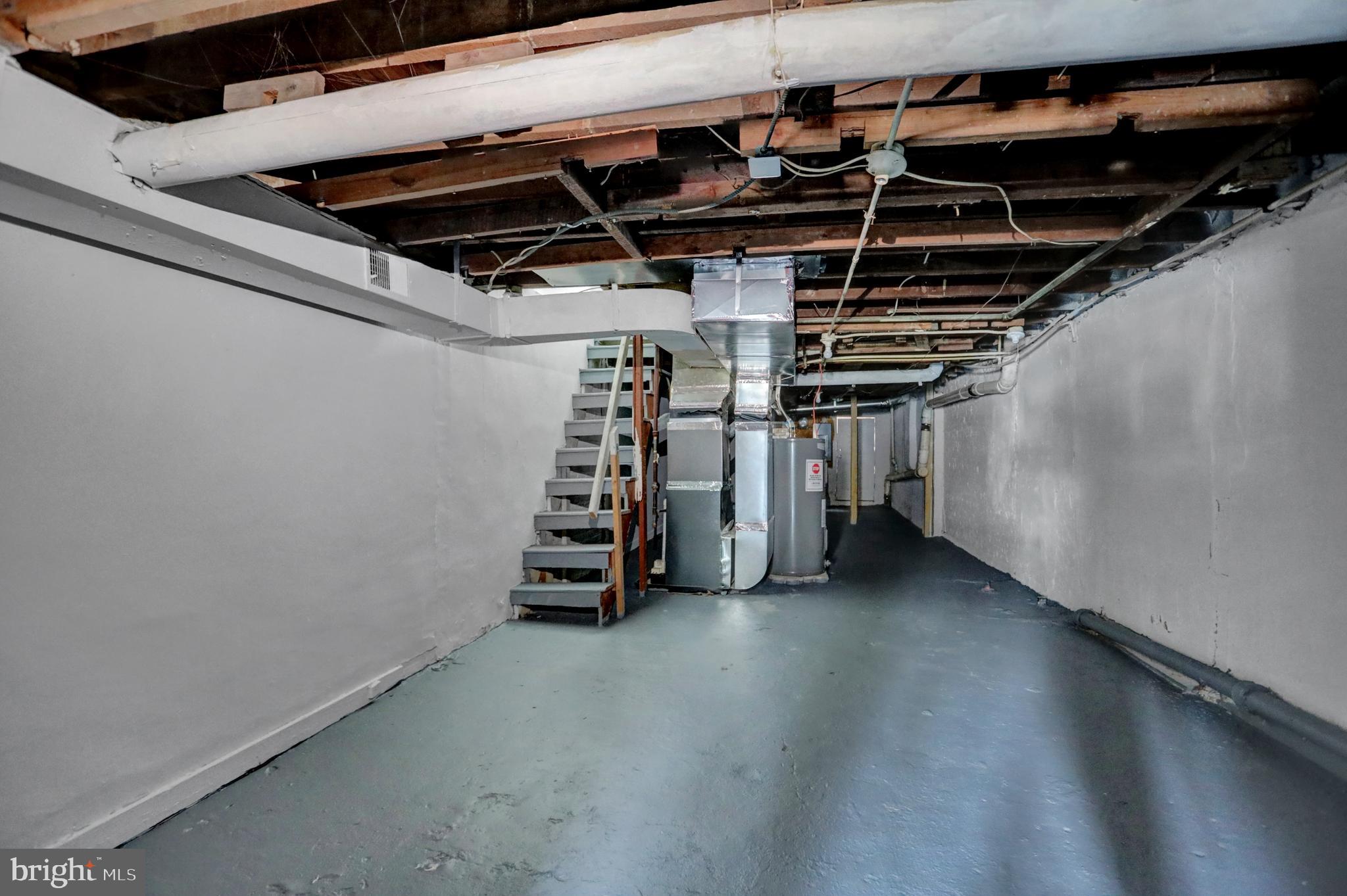 FRANKLINTOWN ROAD - Residential Lease