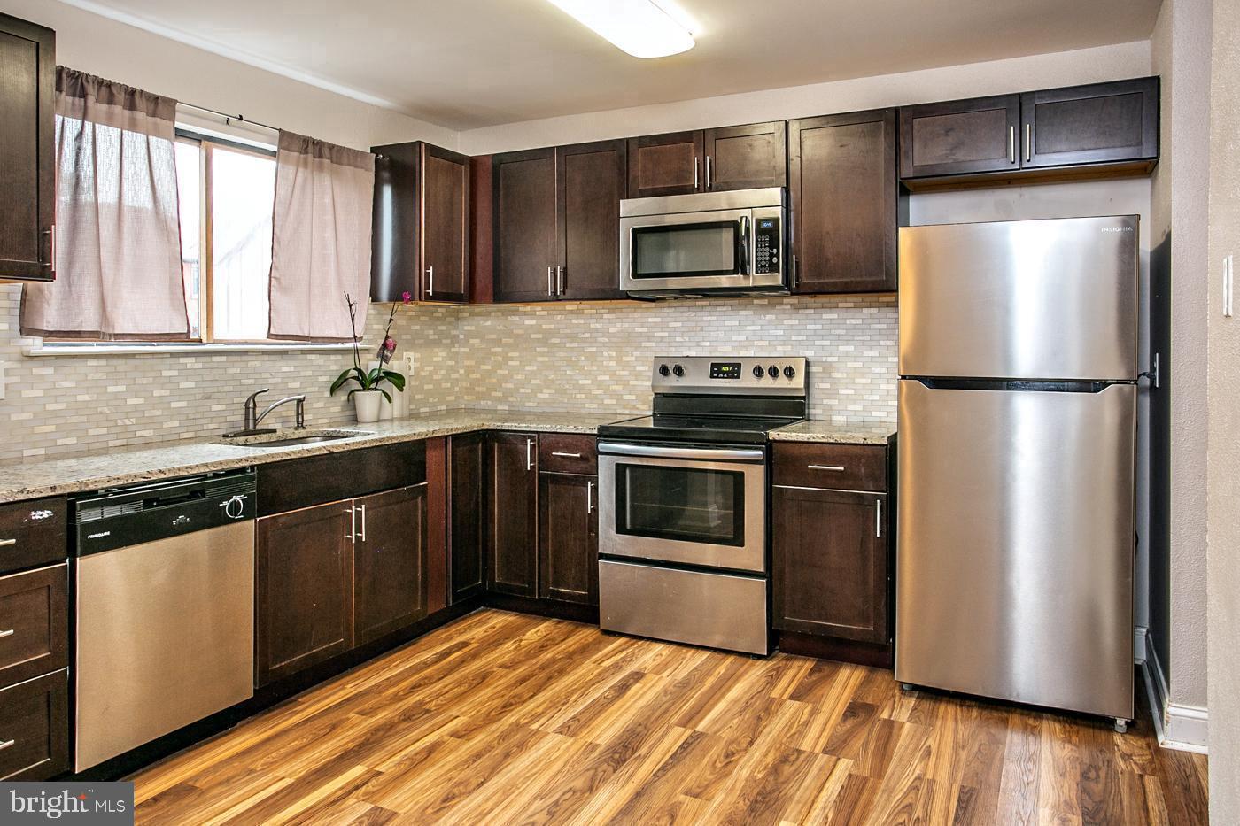 PERKIOMEN WOODS - Residential Lease