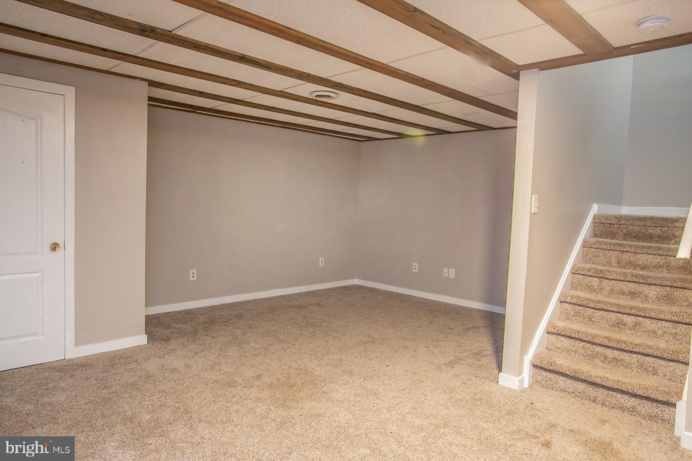 PERKIOMEN WOODS - Residential Lease