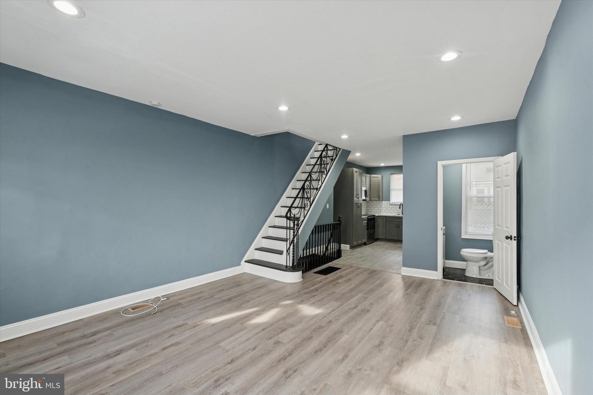 PORT RICHMOND - Residential