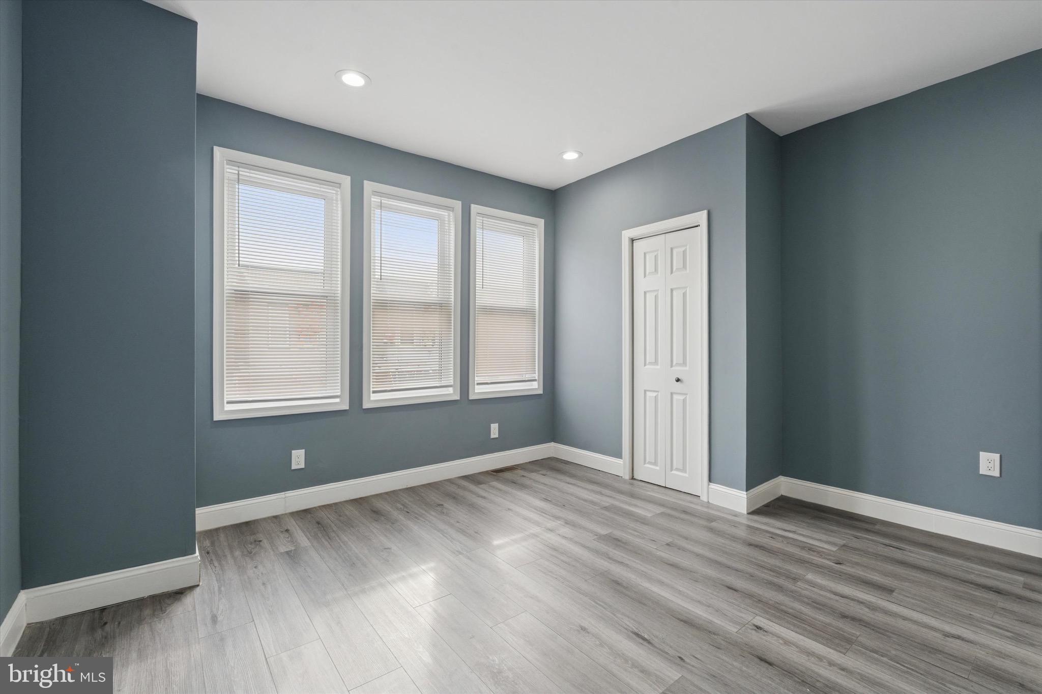 PORT RICHMOND - Residential