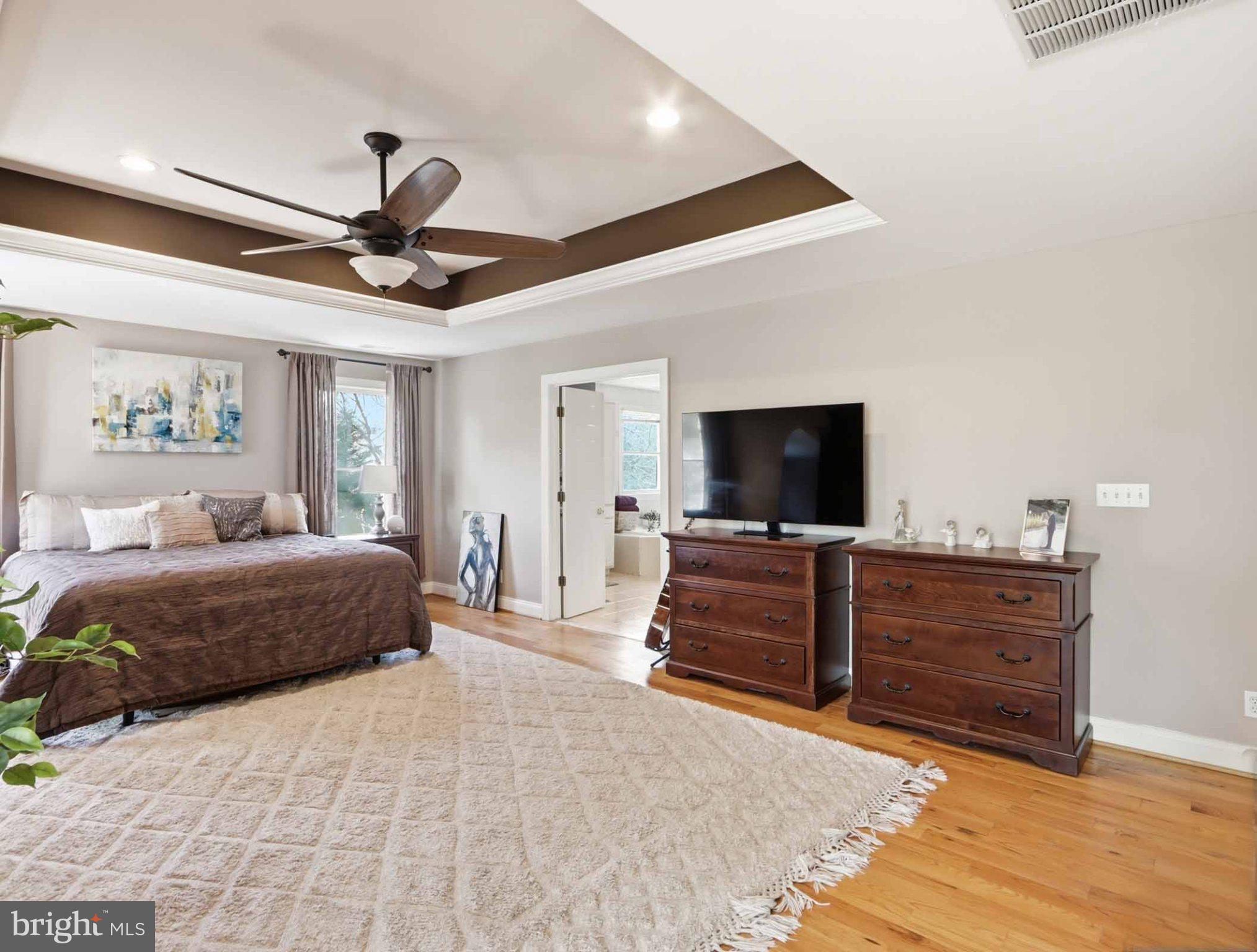 RIVERDALE GLEN - Residential