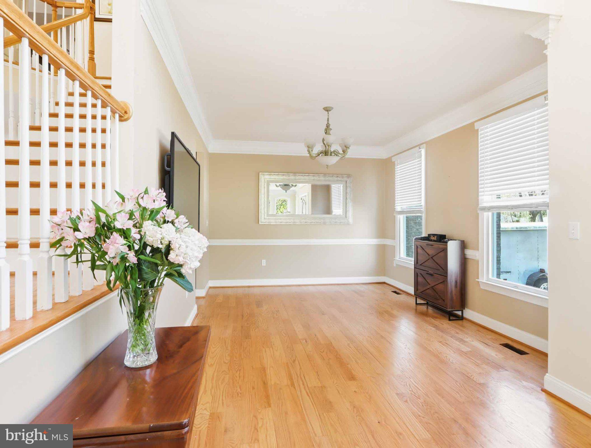 RIVERDALE GLEN - Residential