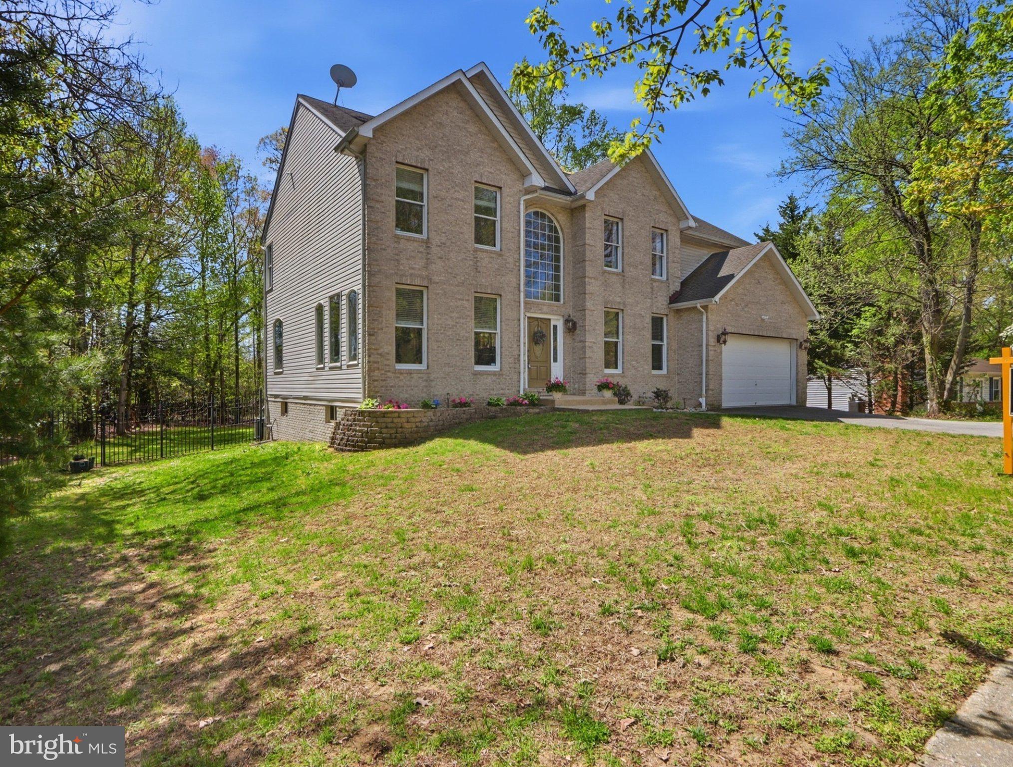 RIVERDALE GLEN - Residential