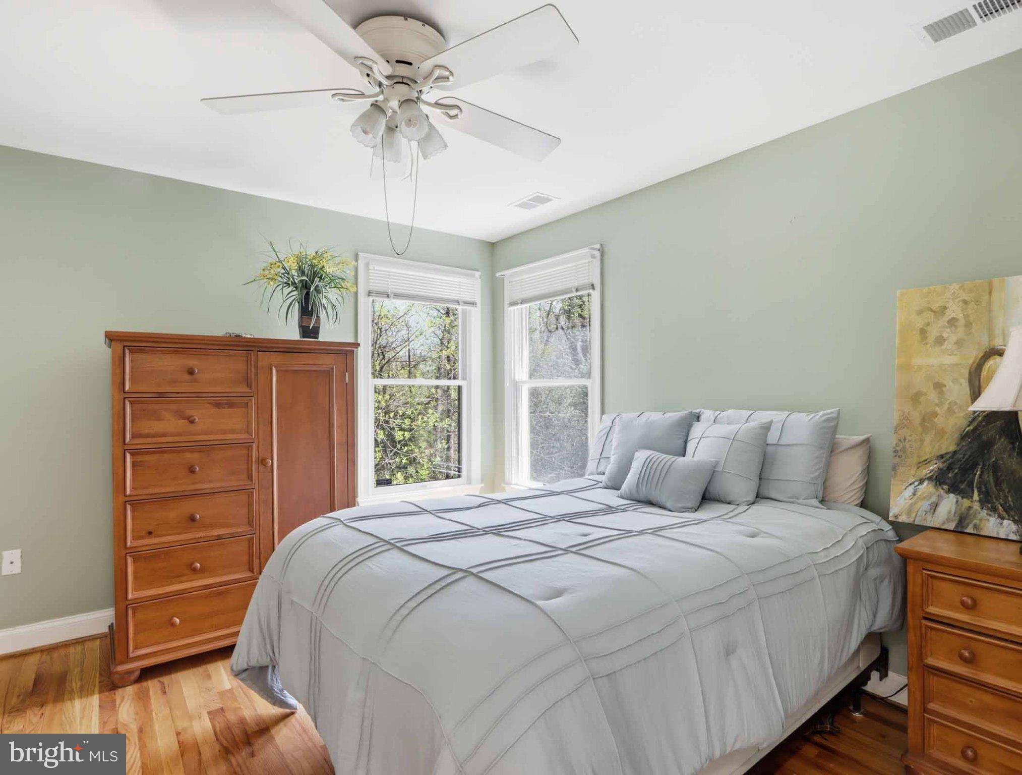 RIVERDALE GLEN - Residential