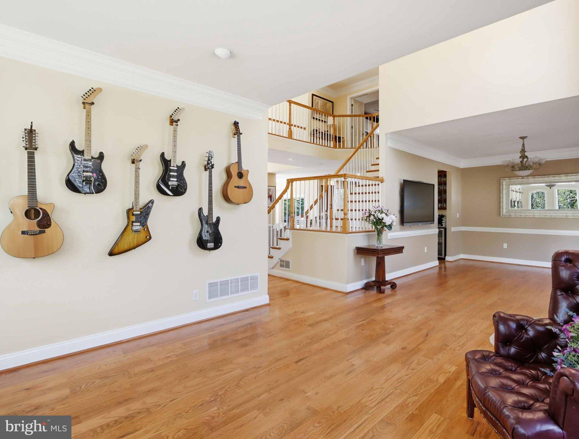 RIVERDALE GLEN - Residential