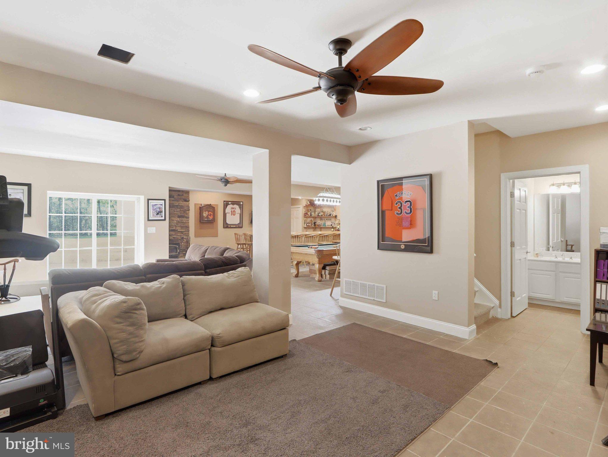 RIVERDALE GLEN - Residential