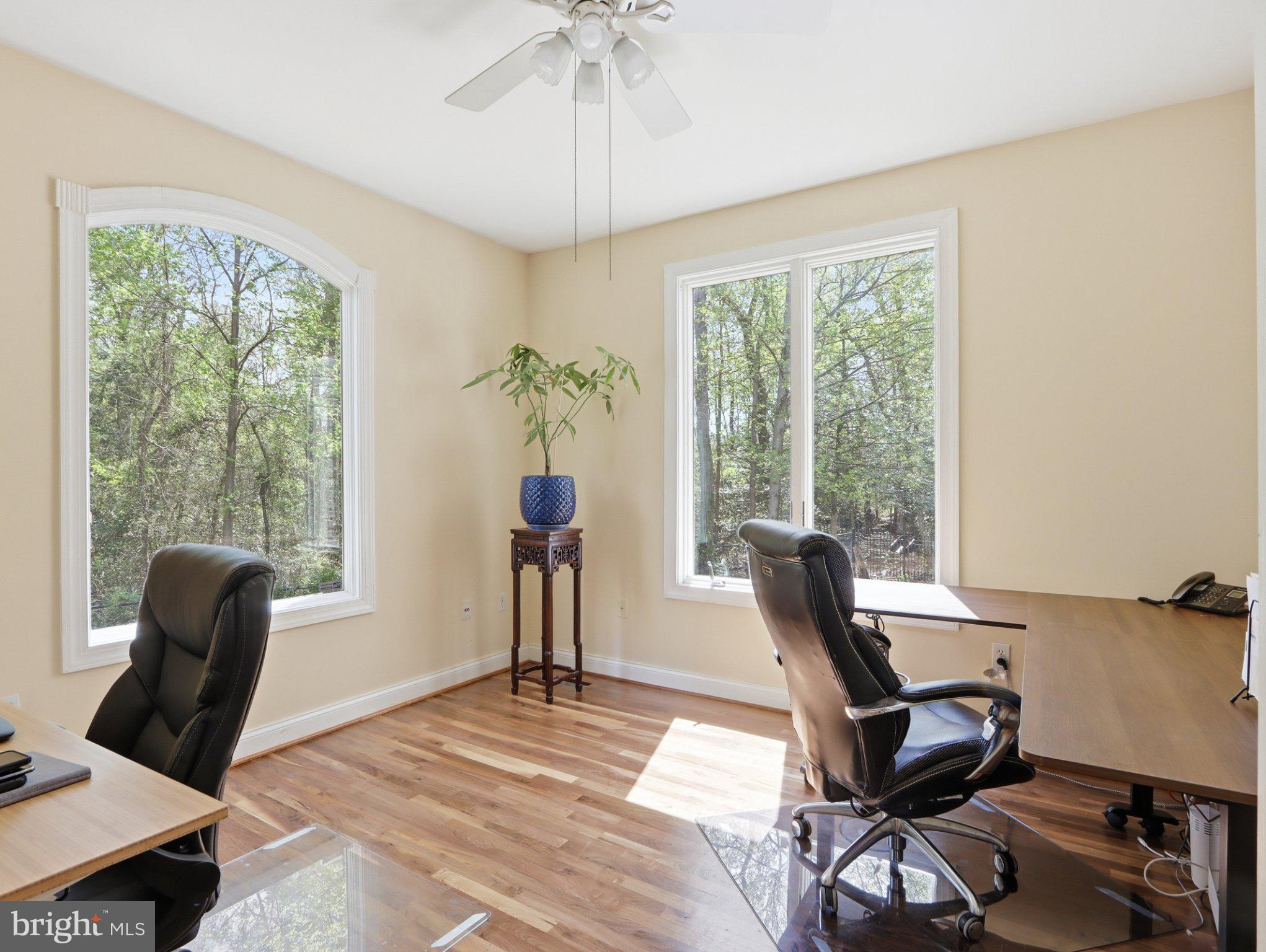 RIVERDALE GLEN - Residential