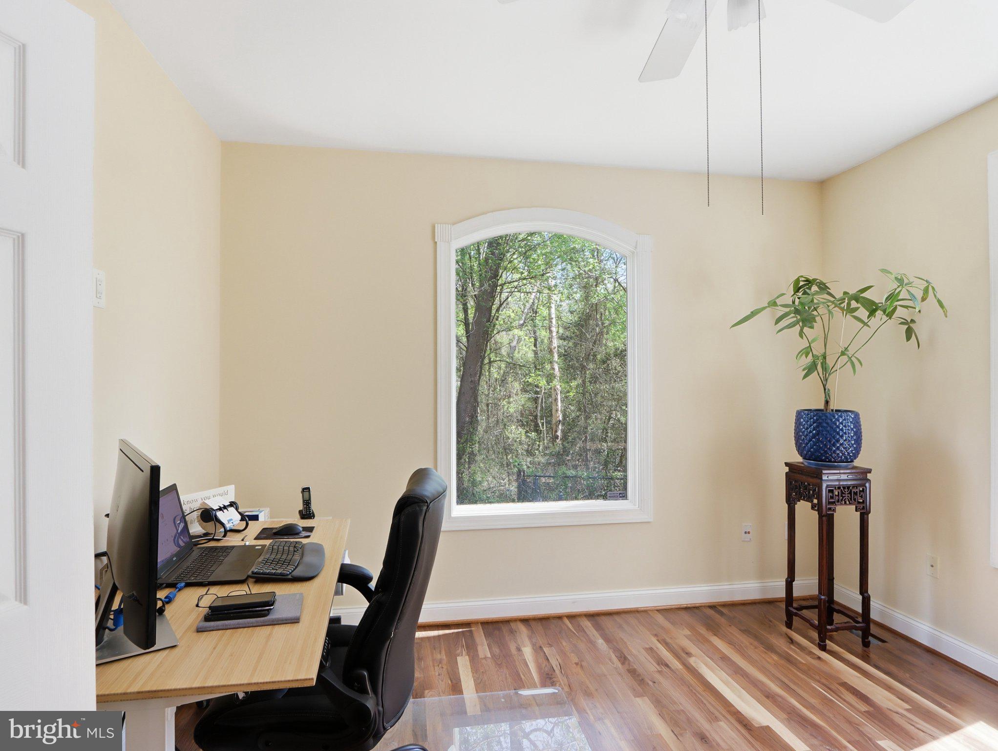 RIVERDALE GLEN - Residential