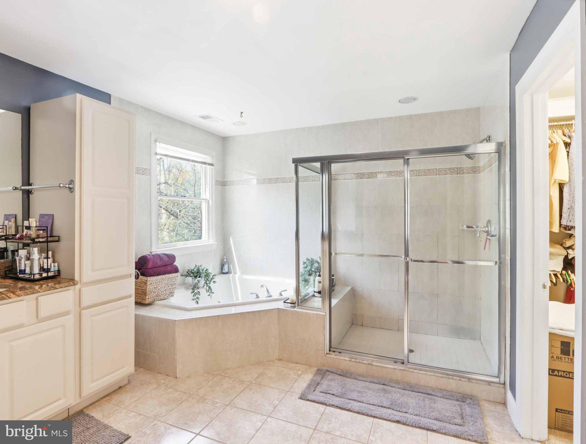 RIVERDALE GLEN - Residential