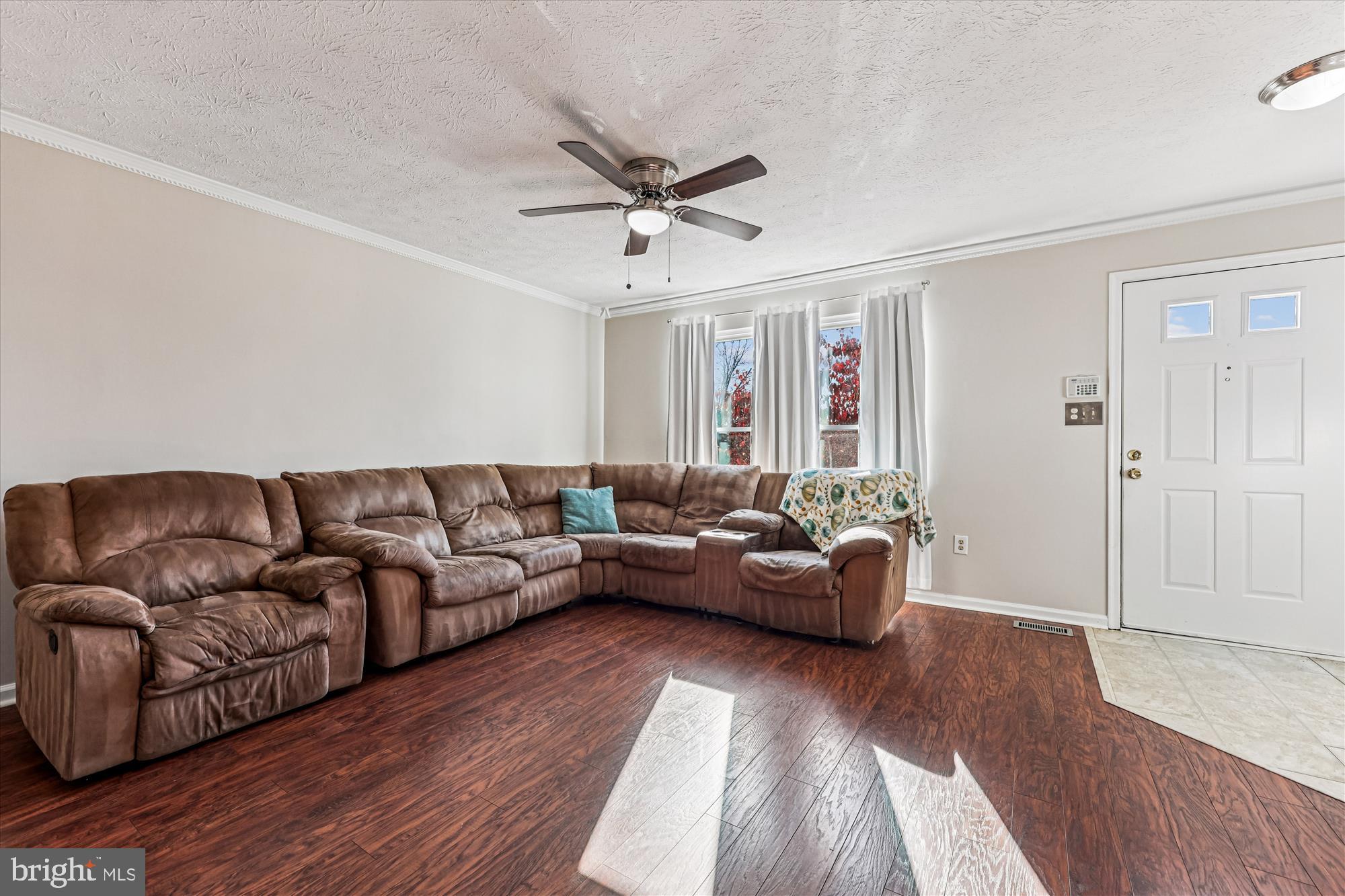 GUNNERS LAKE VILLAGE - Residential