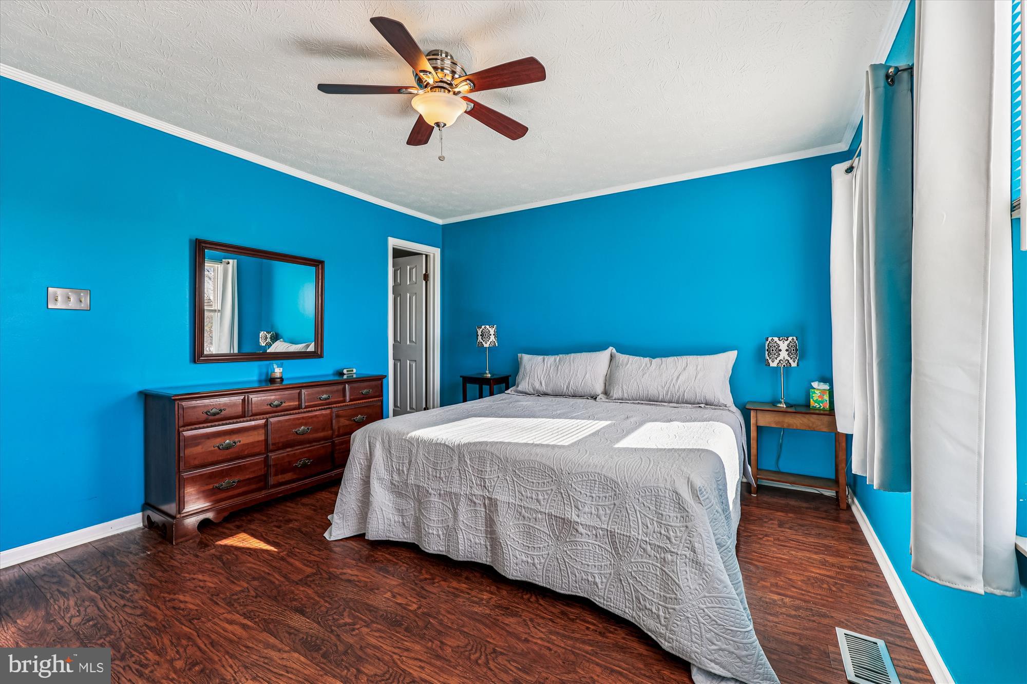 GUNNERS LAKE VILLAGE - Residential