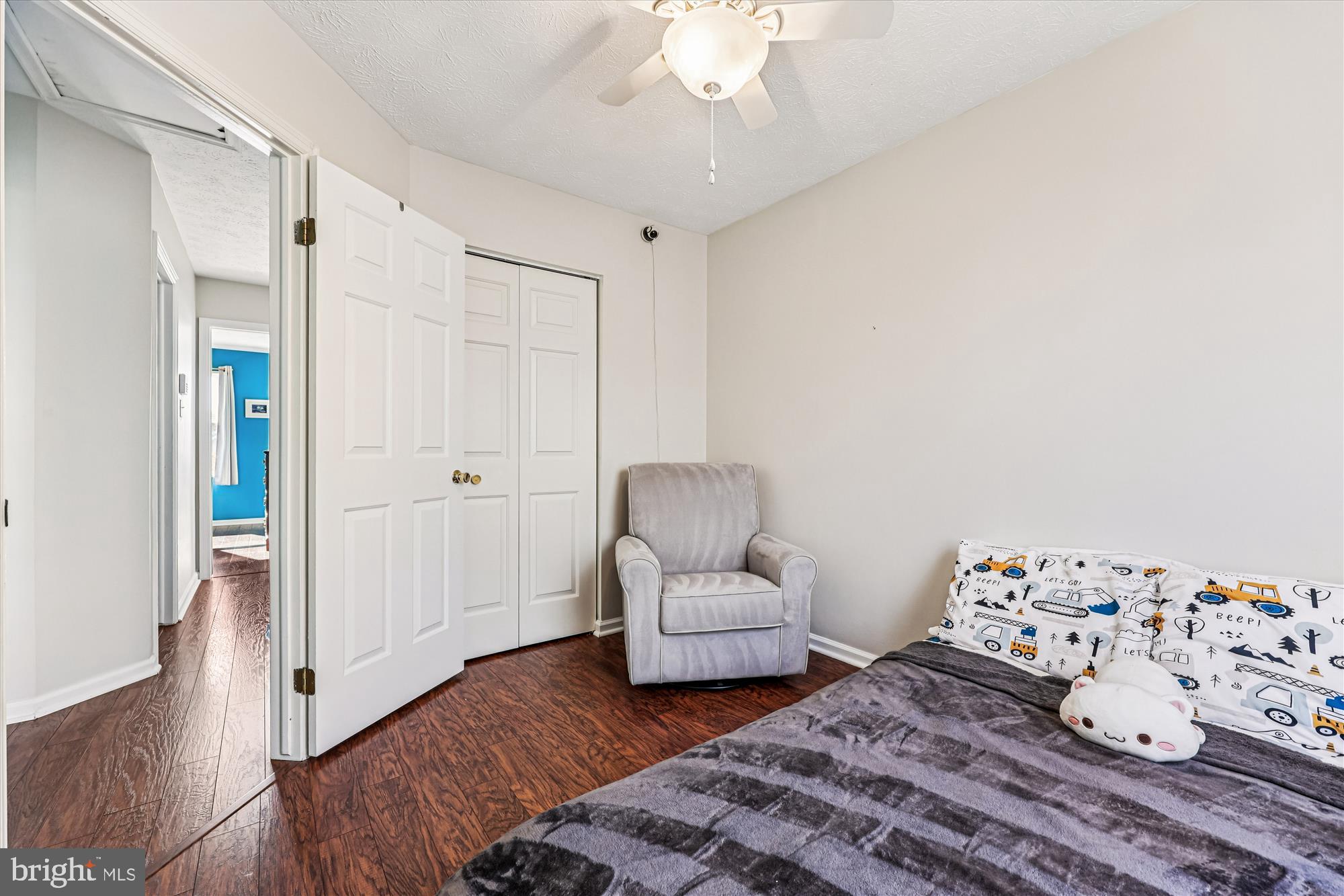 GUNNERS LAKE VILLAGE - Residential