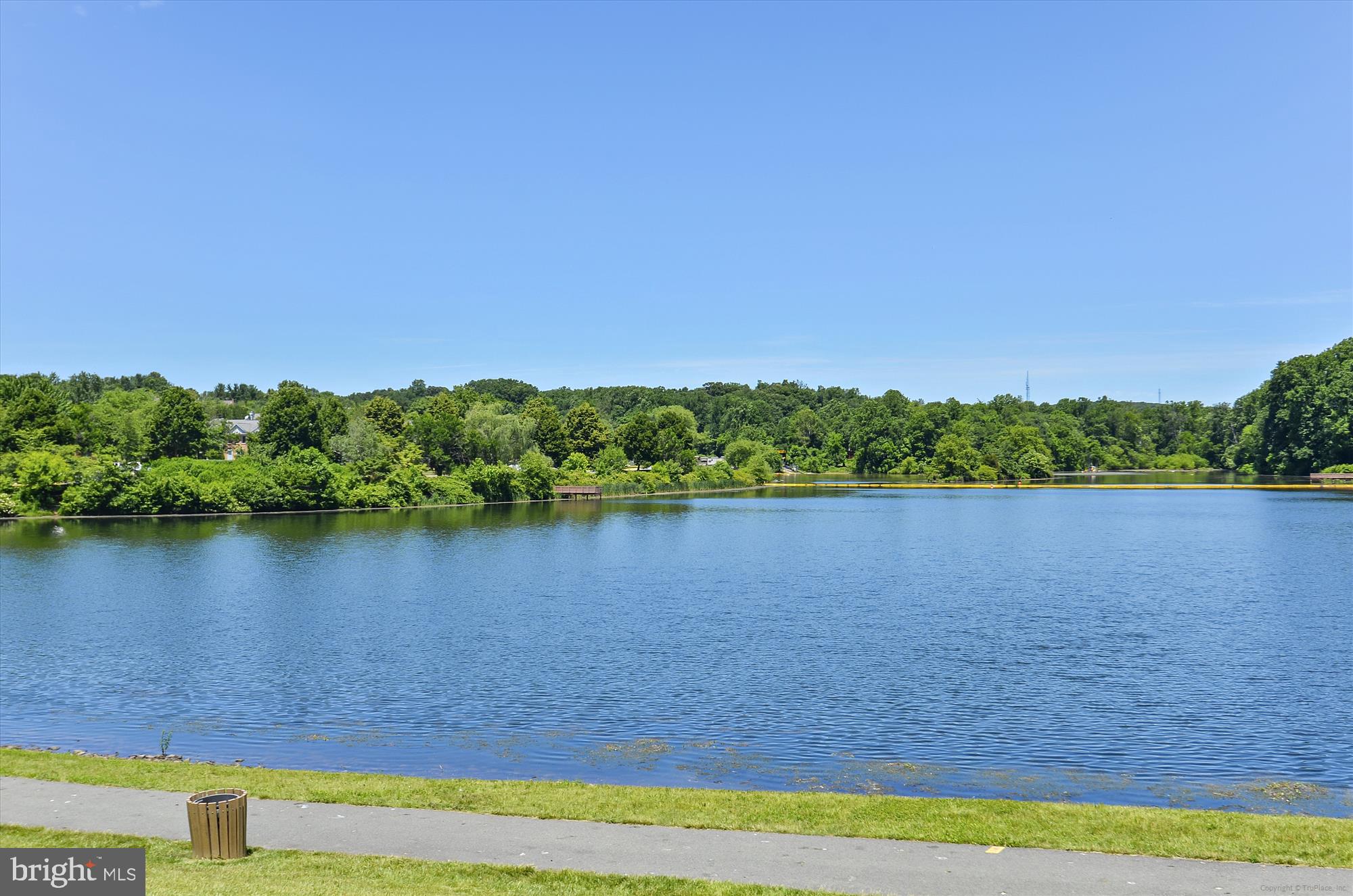GUNNERS LAKE VILLAGE - Residential