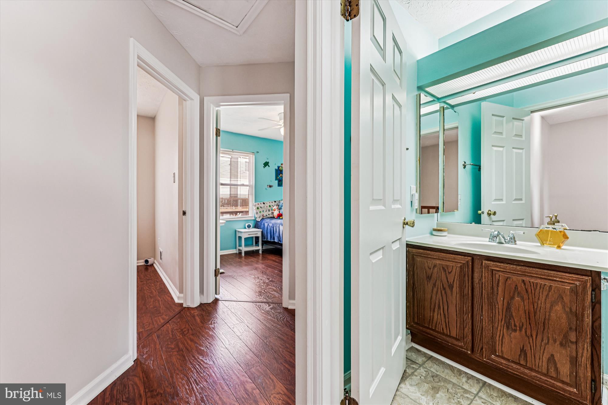 GUNNERS LAKE VILLAGE - Residential