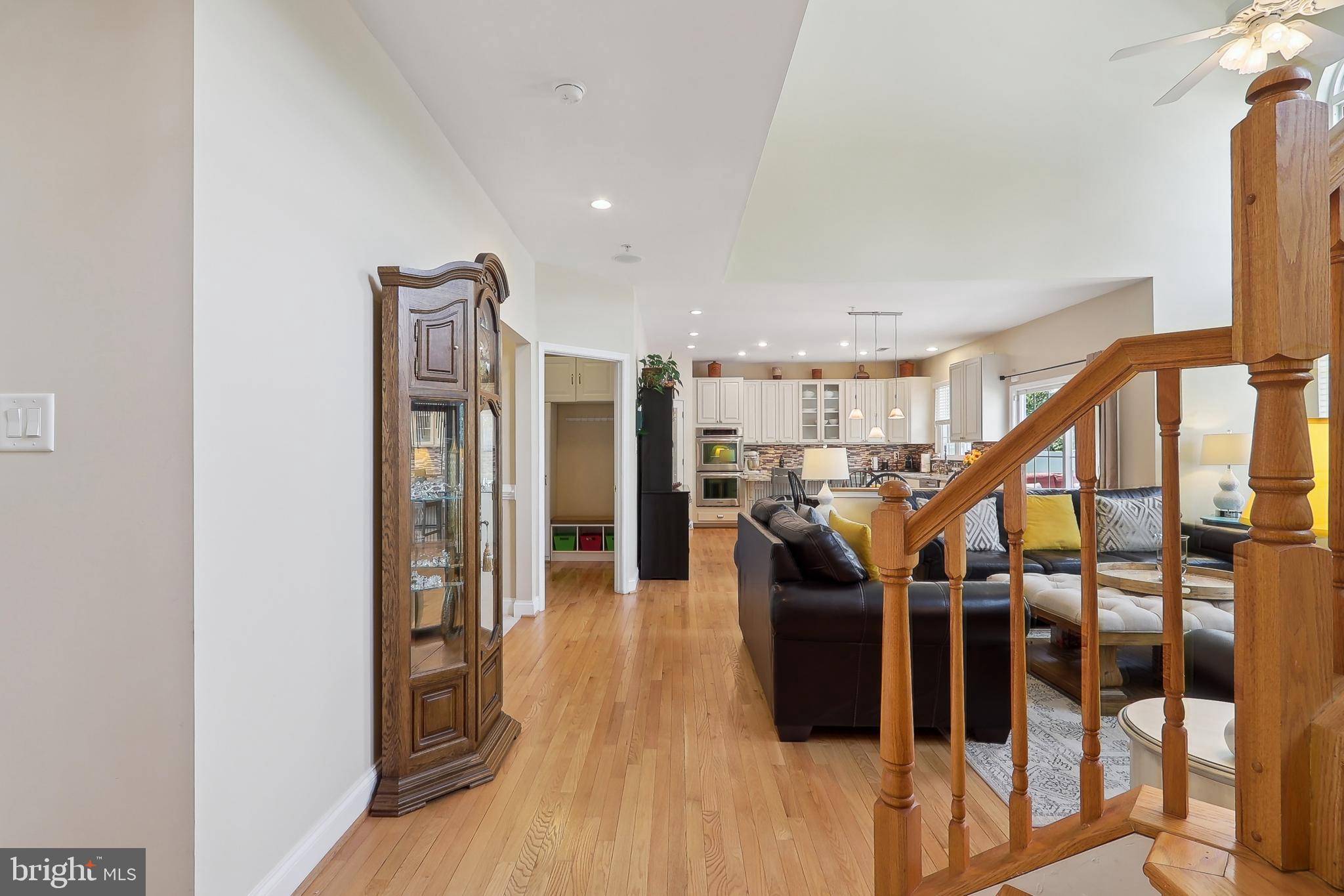 PERRYWOOD MANOR - Residential