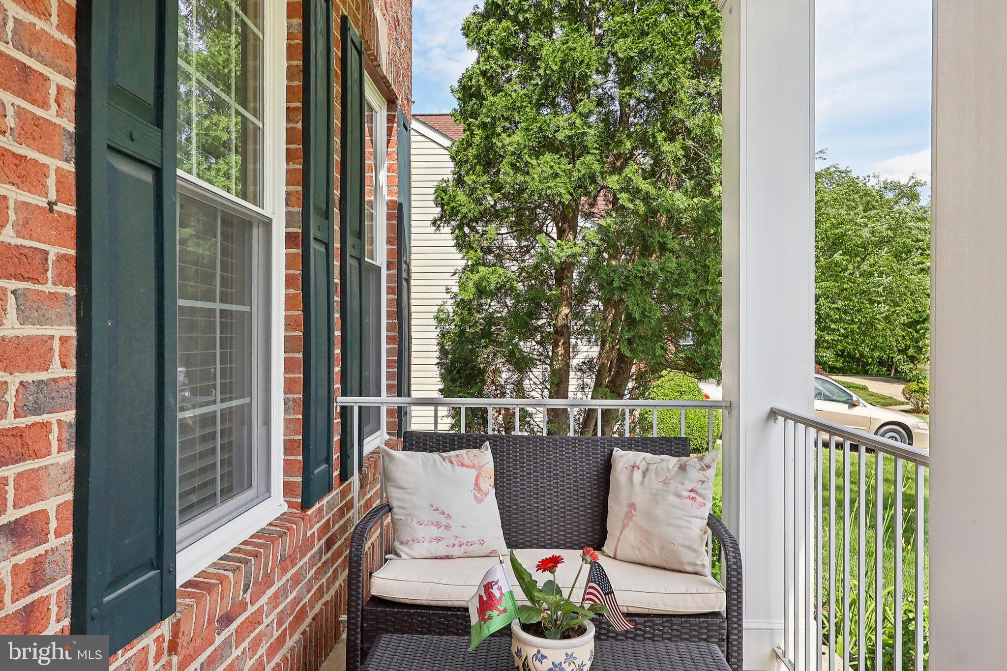 PERRYWOOD MANOR - Residential