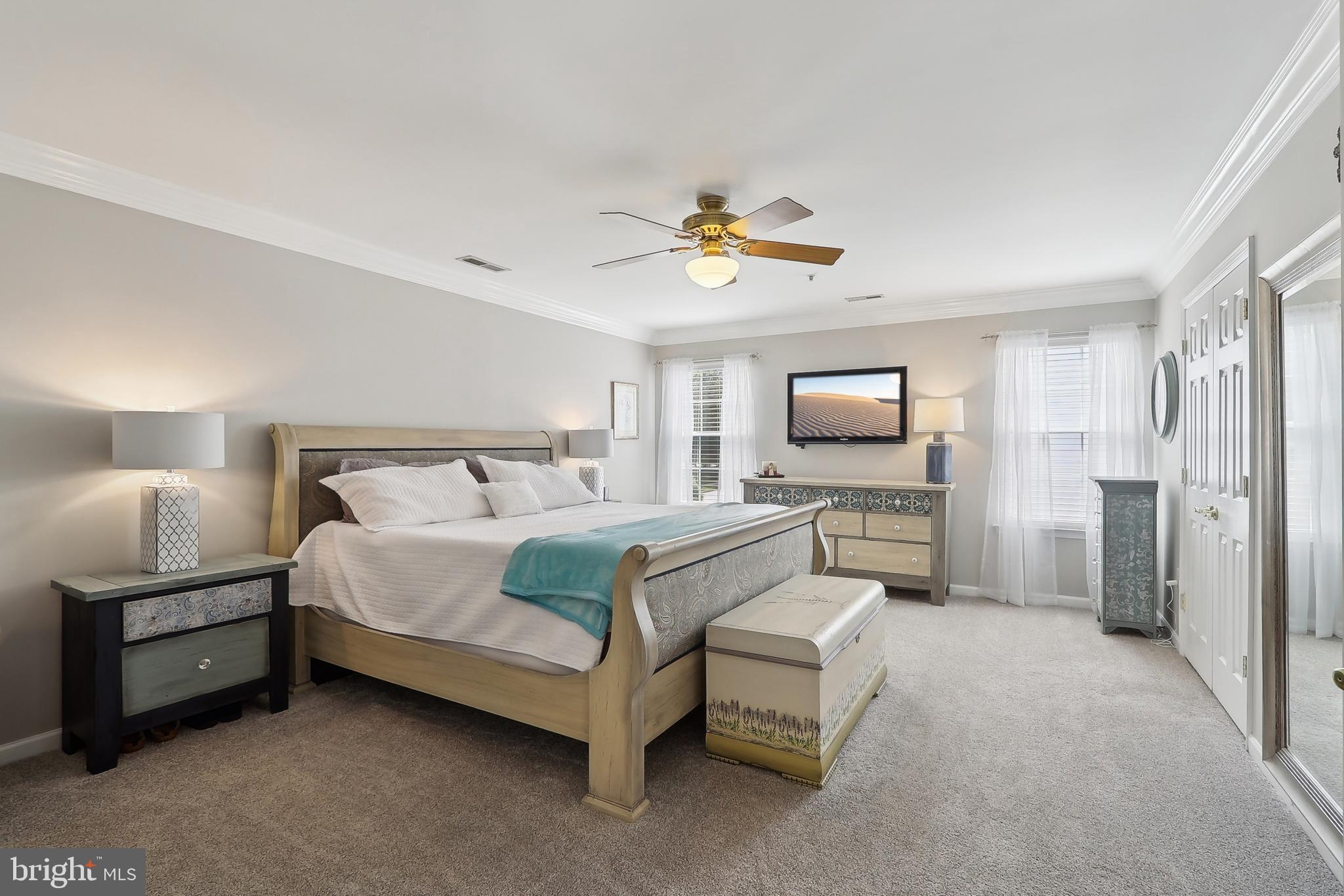 PERRYWOOD MANOR - Residential