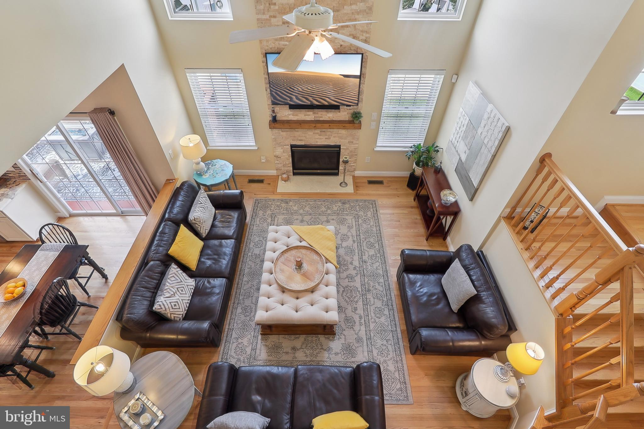 PERRYWOOD MANOR - Residential