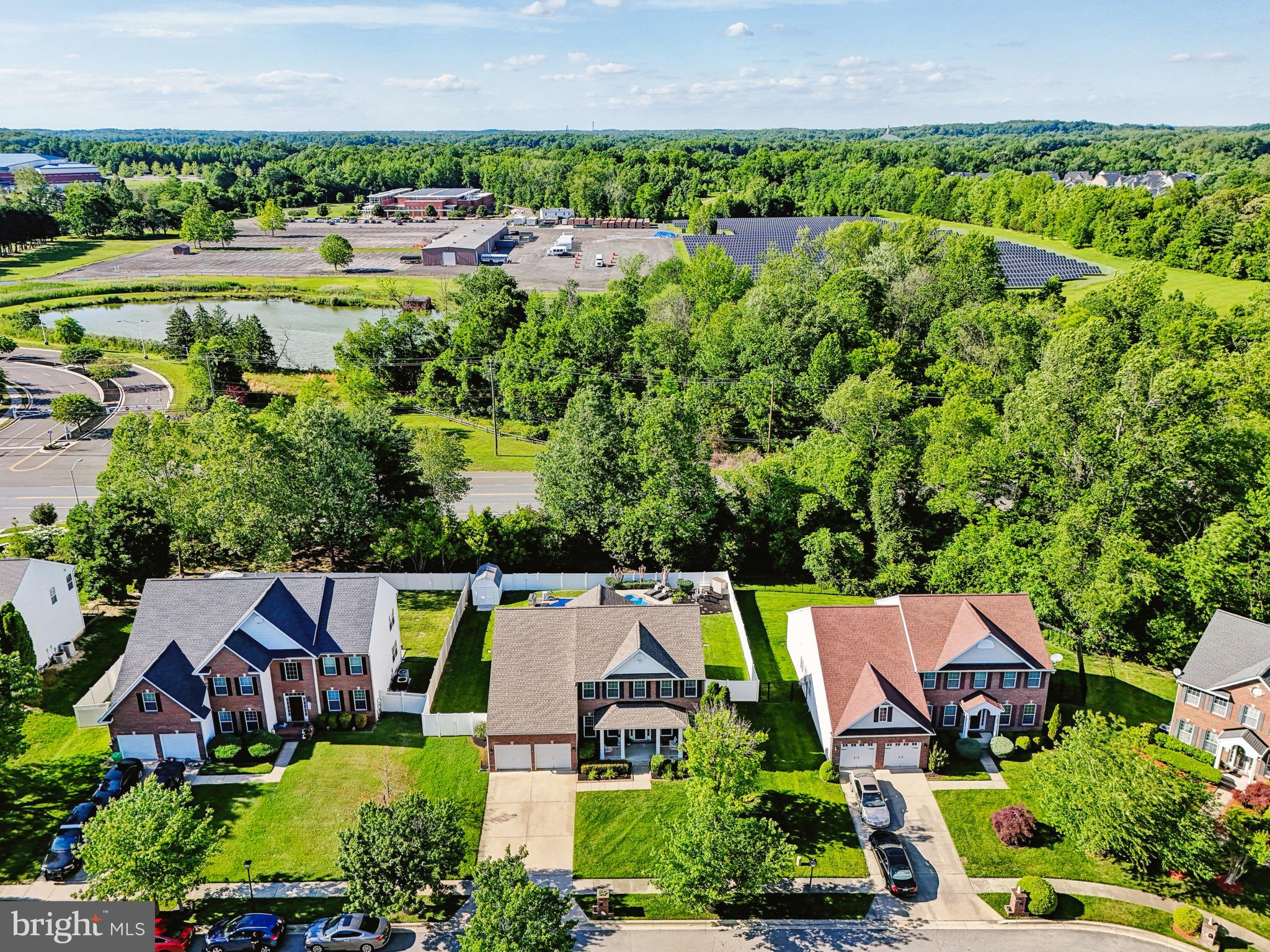 PERRYWOOD MANOR - Residential