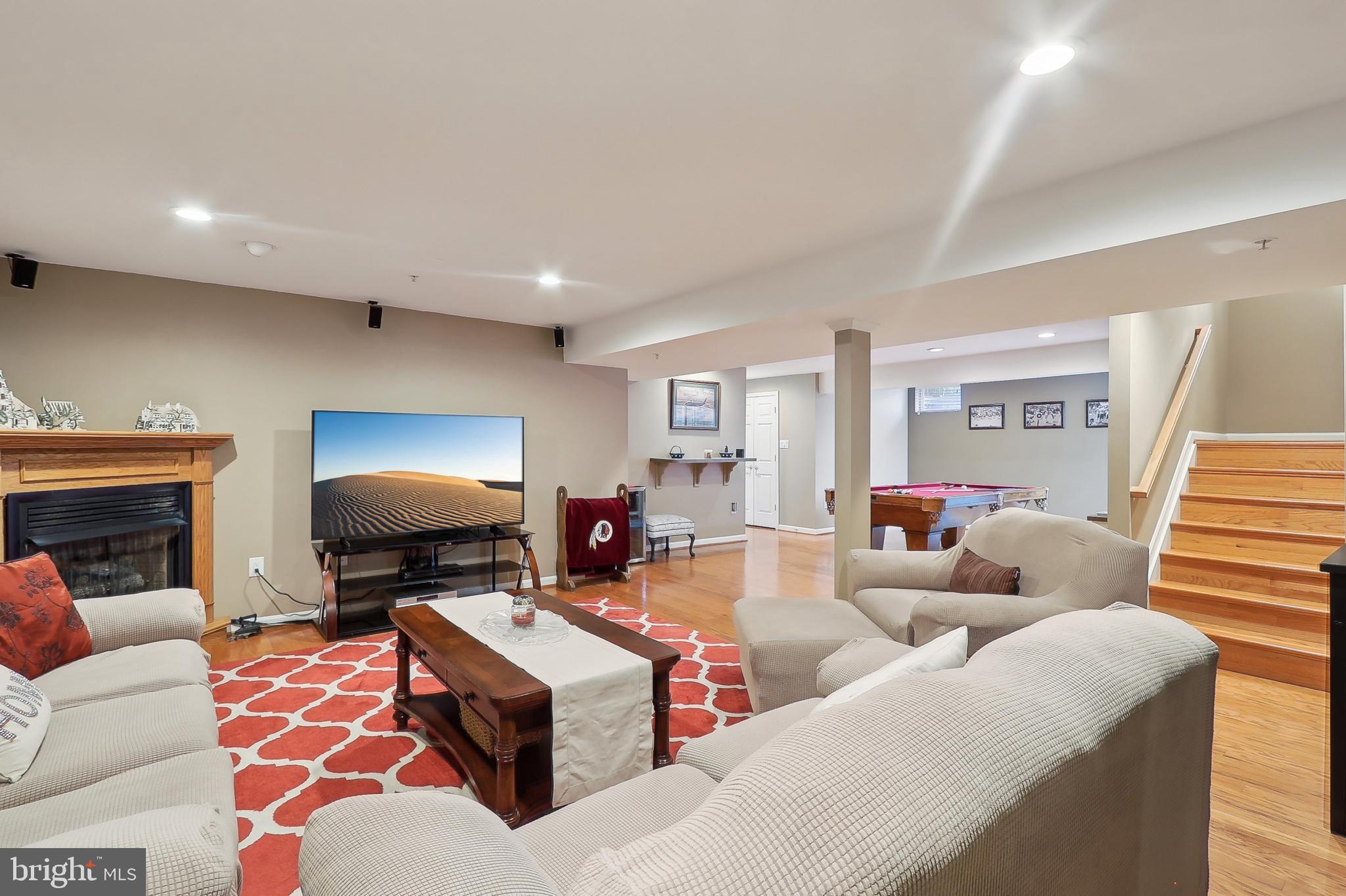 PERRYWOOD MANOR - Residential