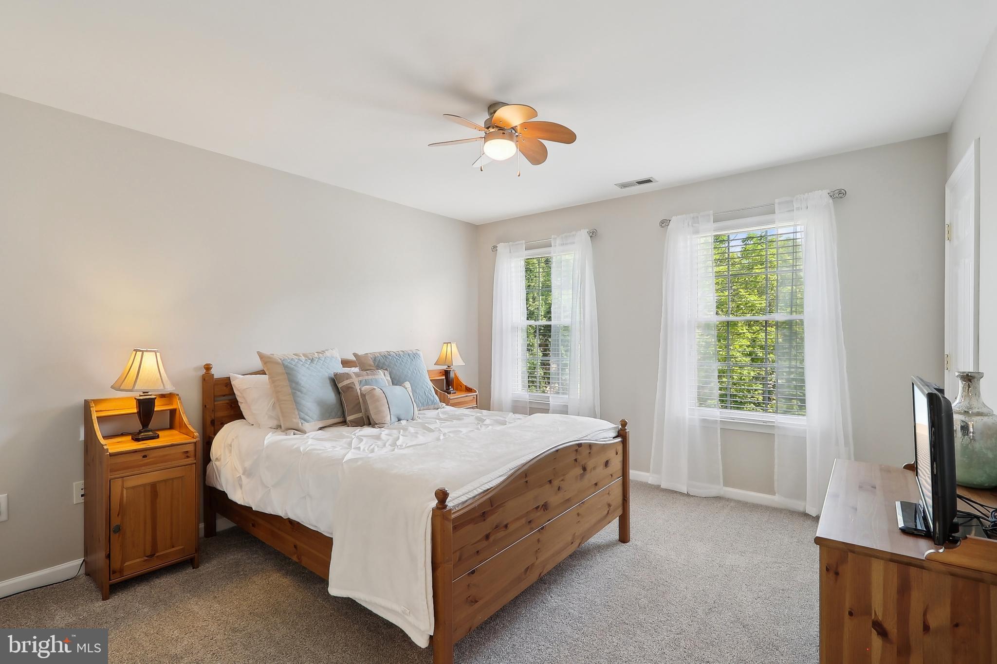 PERRYWOOD MANOR - Residential