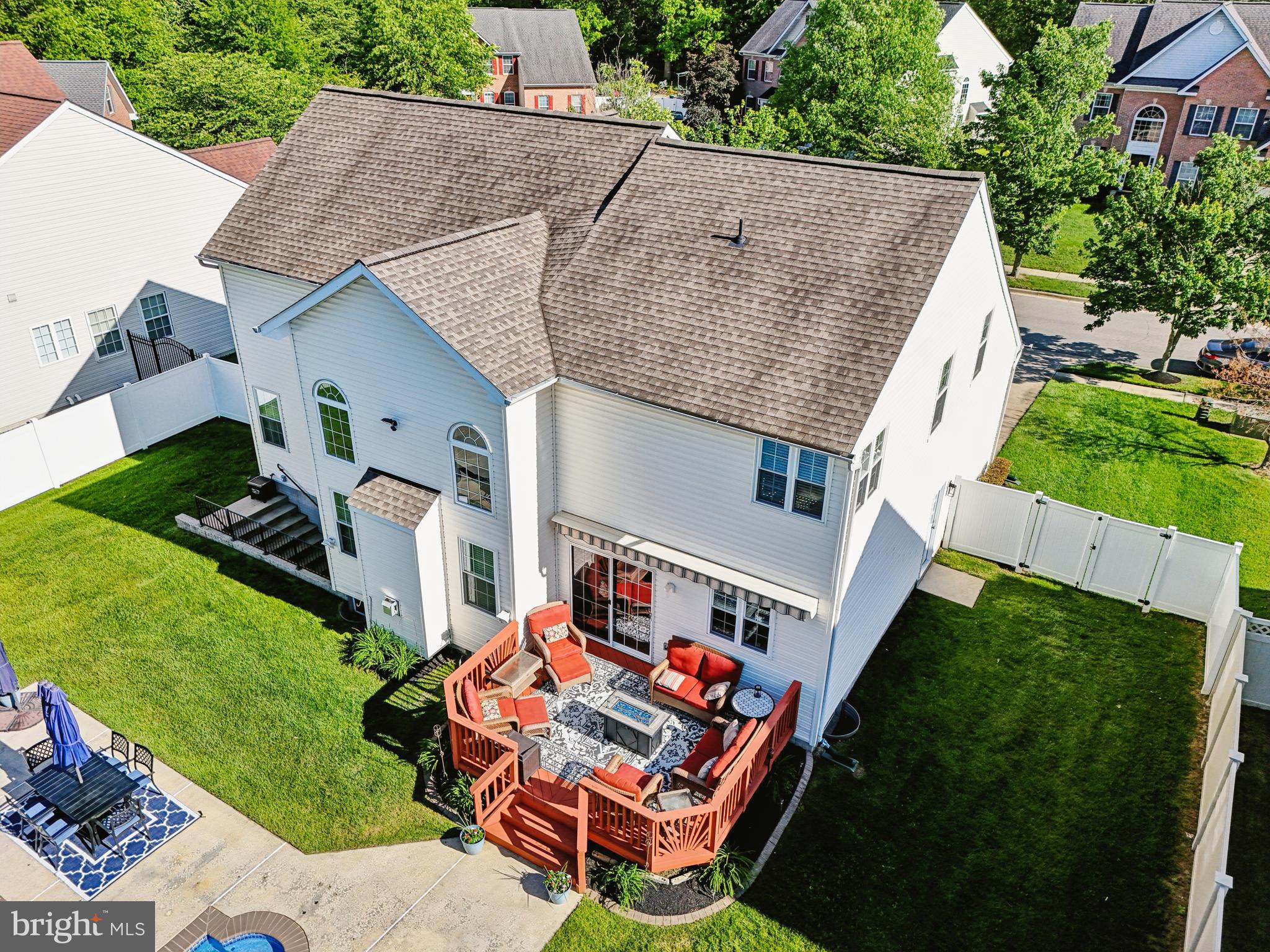 PERRYWOOD MANOR - Residential