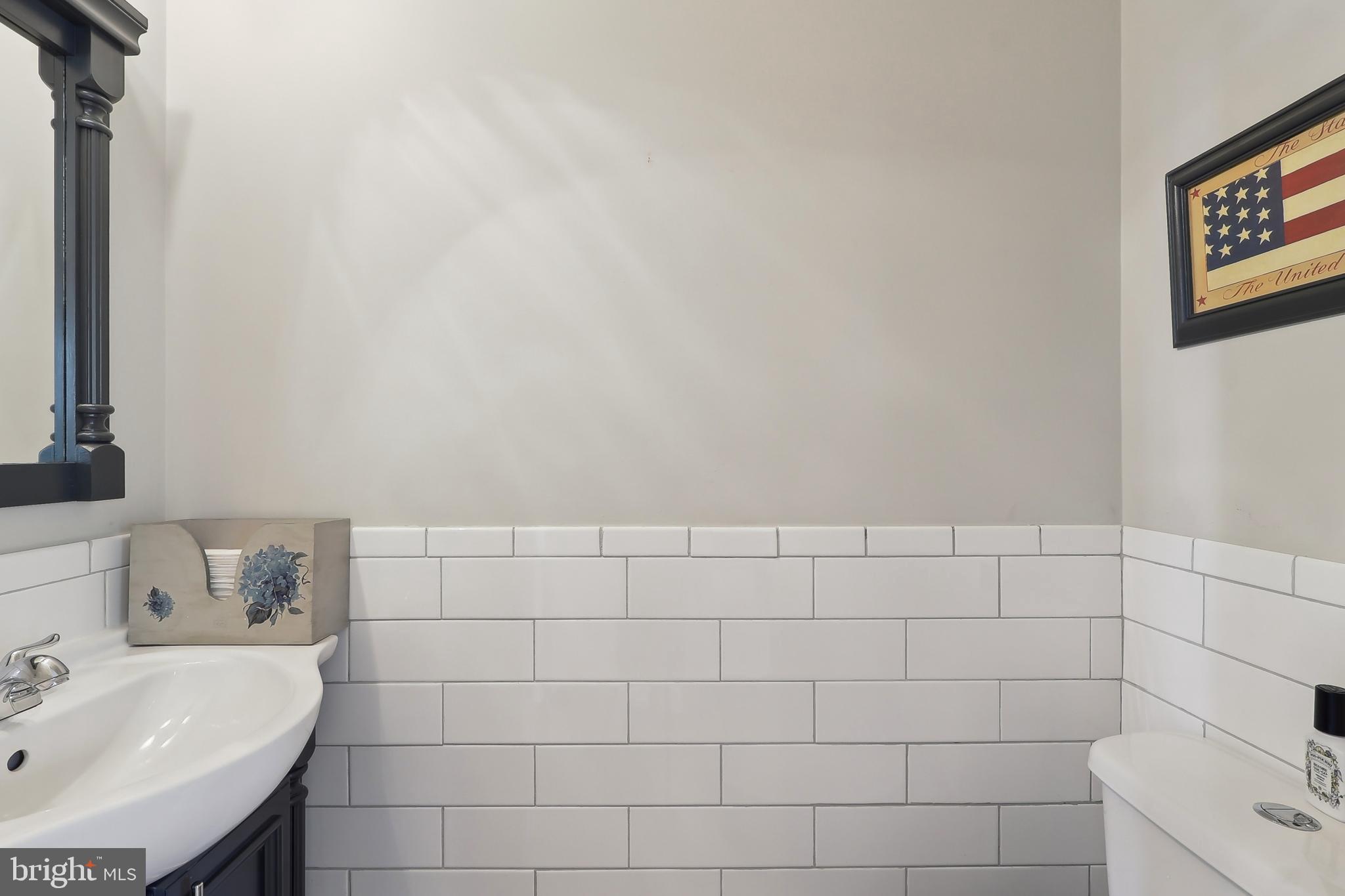 PERRYWOOD MANOR - Residential