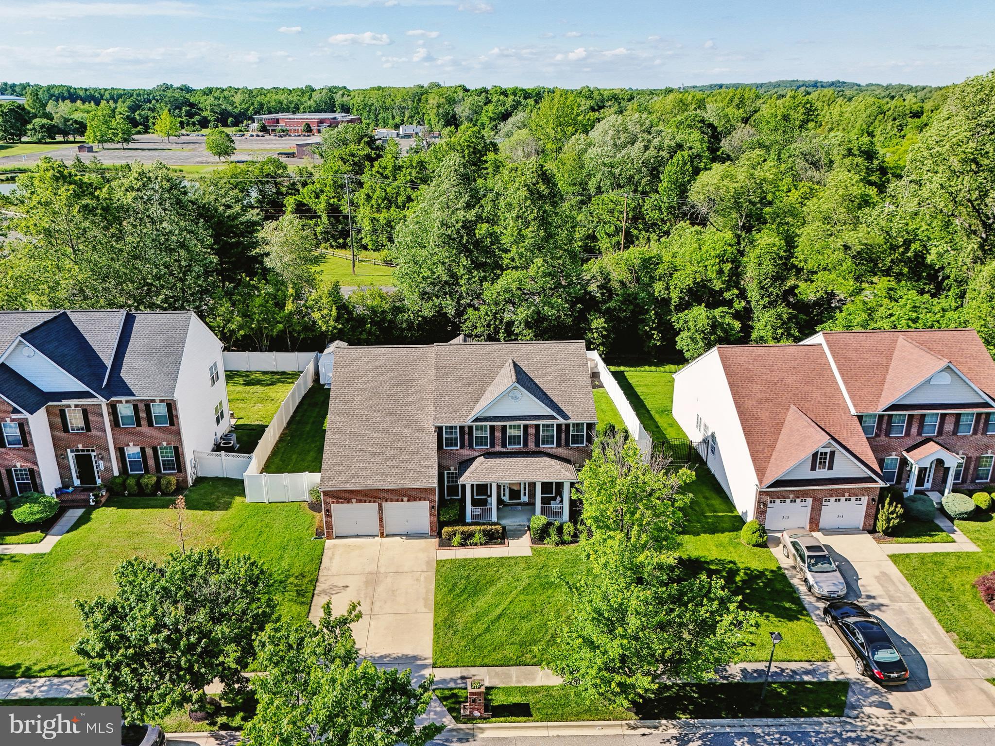 PERRYWOOD MANOR - Residential