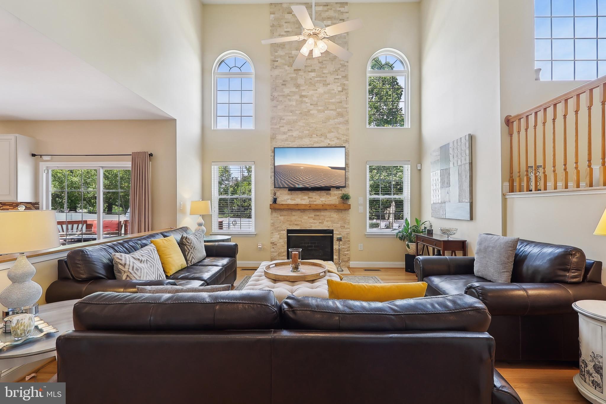 PERRYWOOD MANOR - Residential