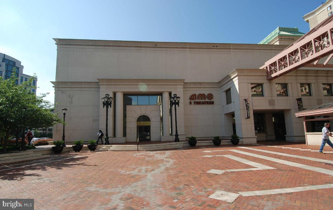 1800 WILSON - Residential Lease