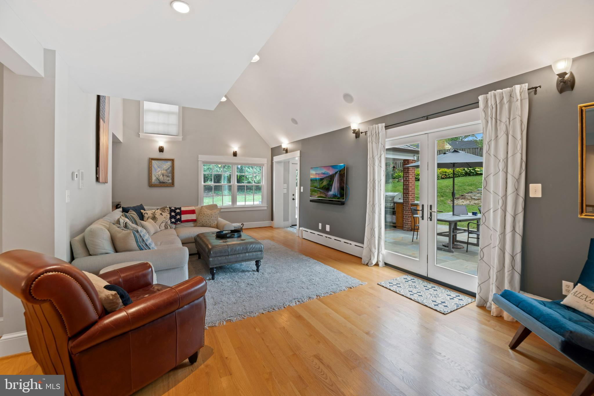 CHAPEL HILL - Residential