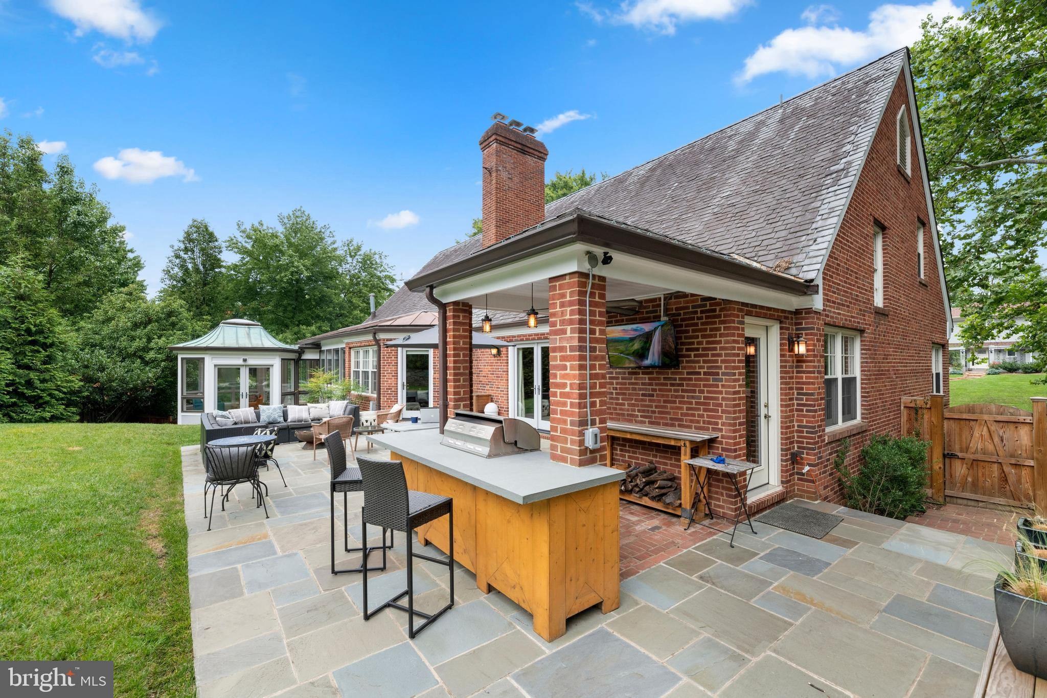 CHAPEL HILL - Residential