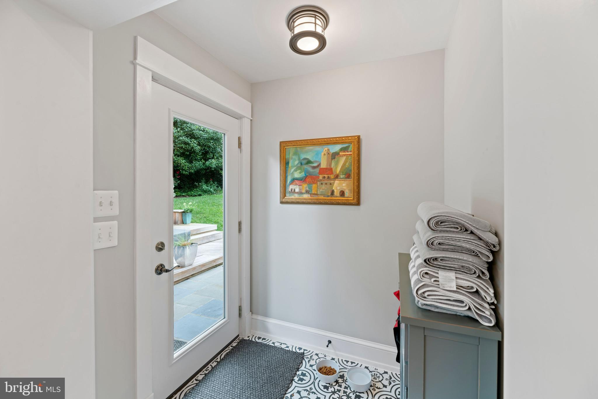 CHAPEL HILL - Residential