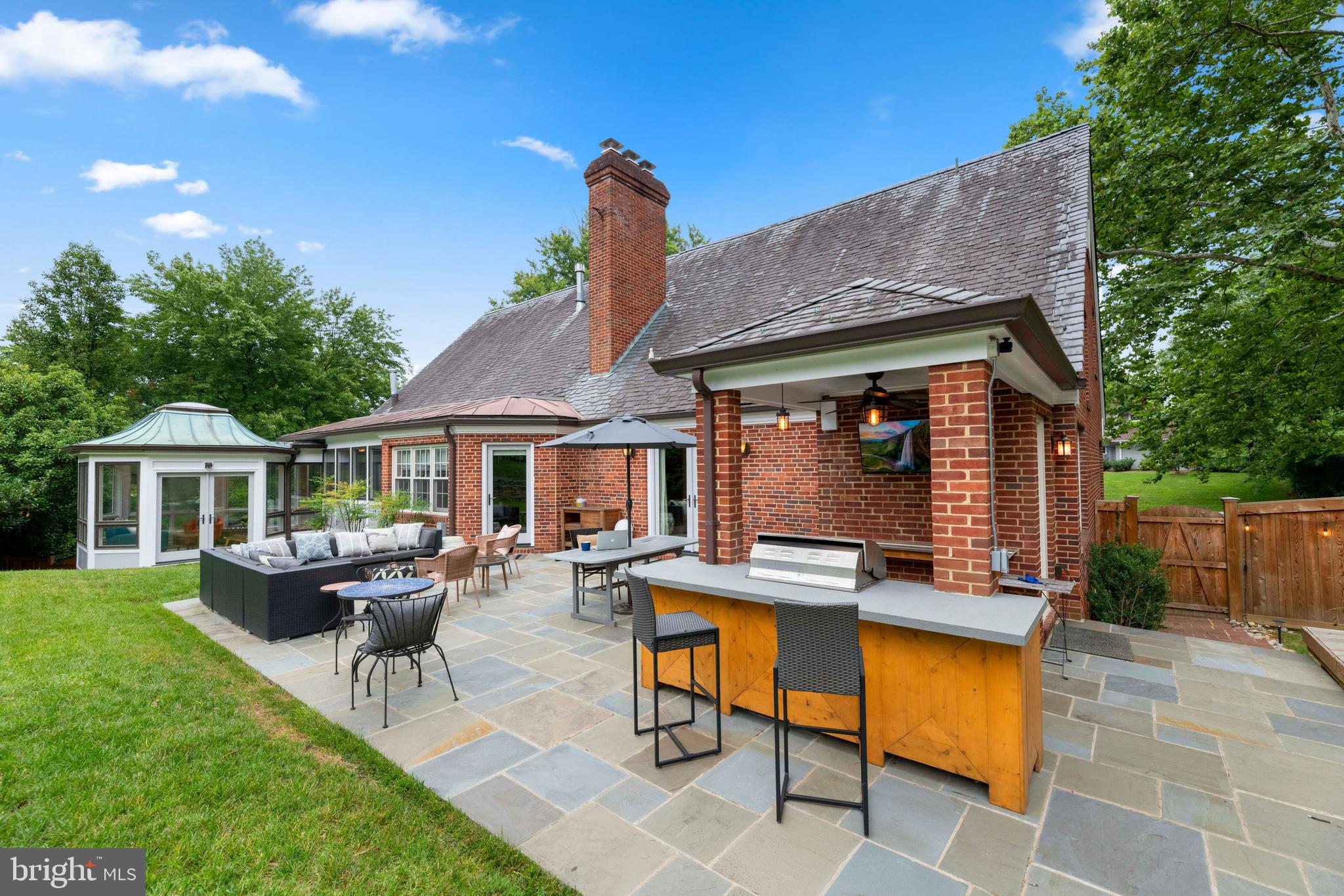 CHAPEL HILL - Residential