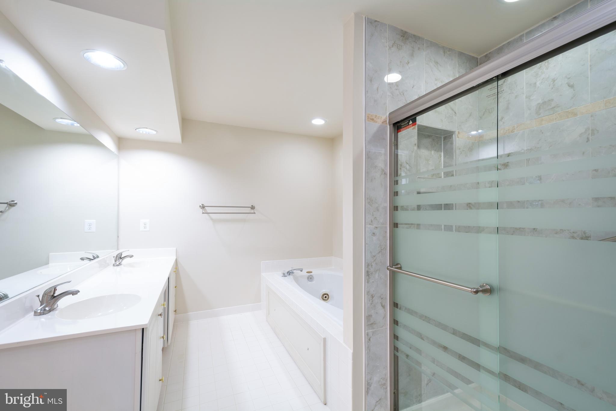 BRITTANY - Residential