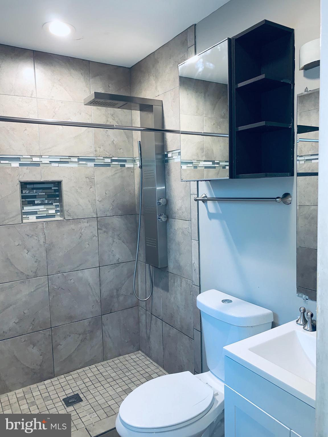 OAKLAWN MANOR - Residential