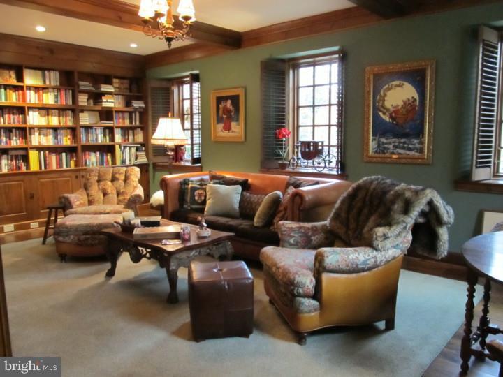 FORT WASHINGTON - Residential