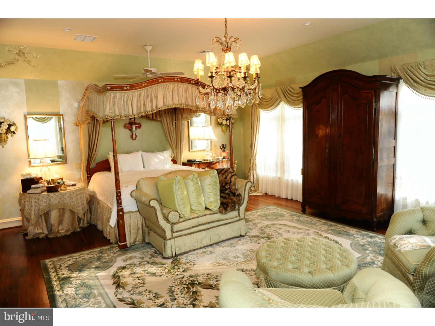 FORT WASHINGTON - Residential