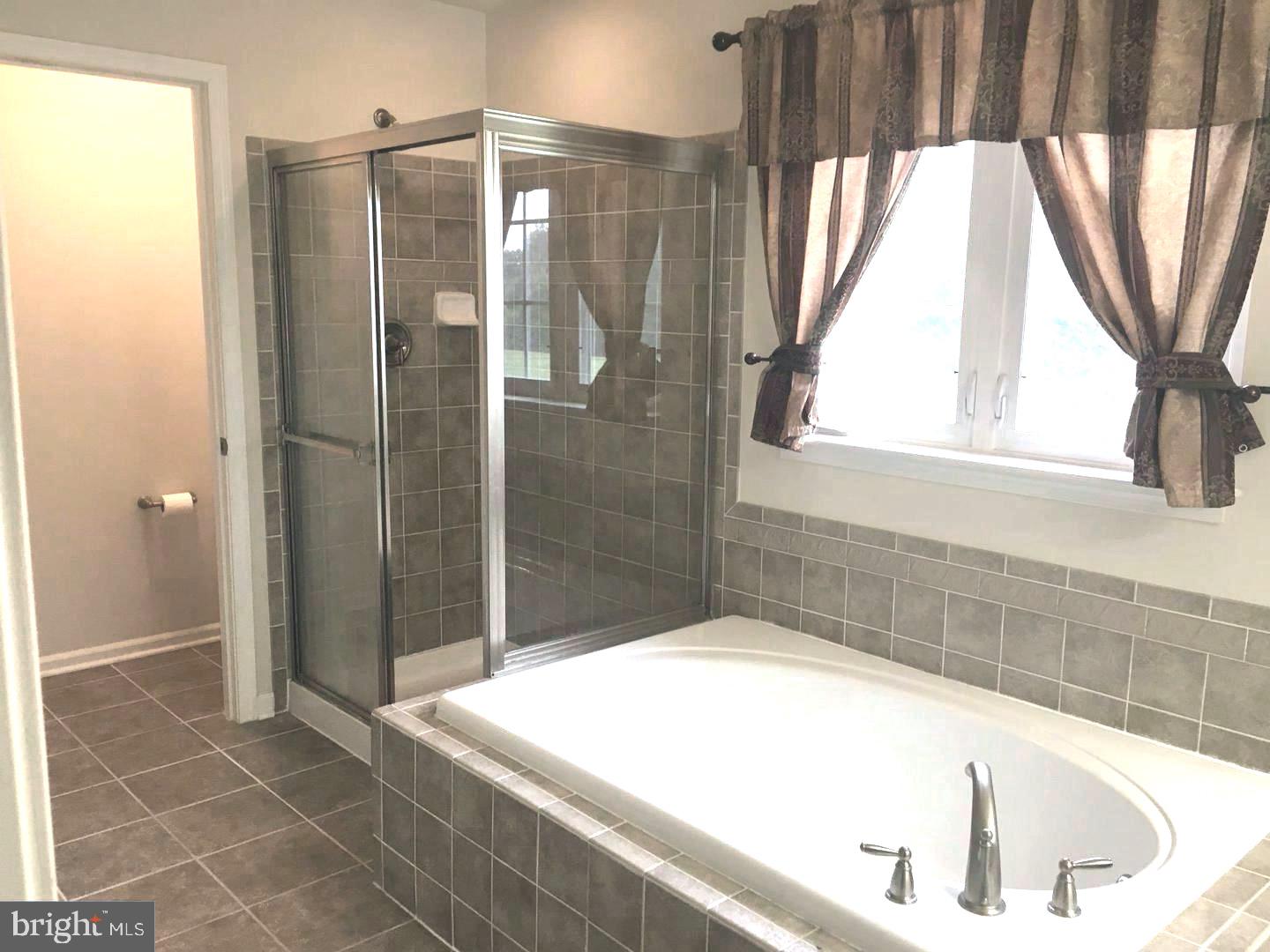 HIGHLAND FARM - Residential