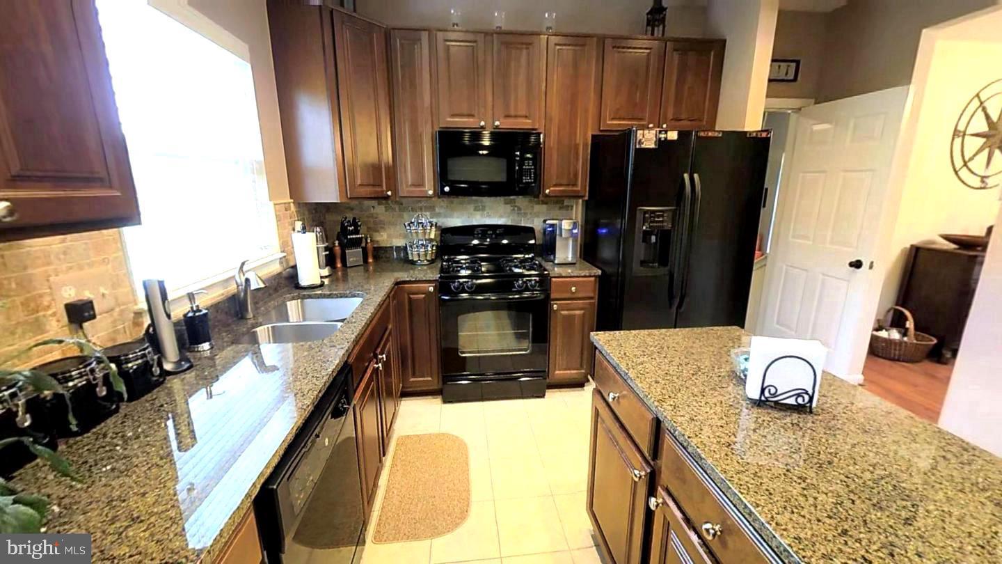 HIGHLAND FARM - Residential